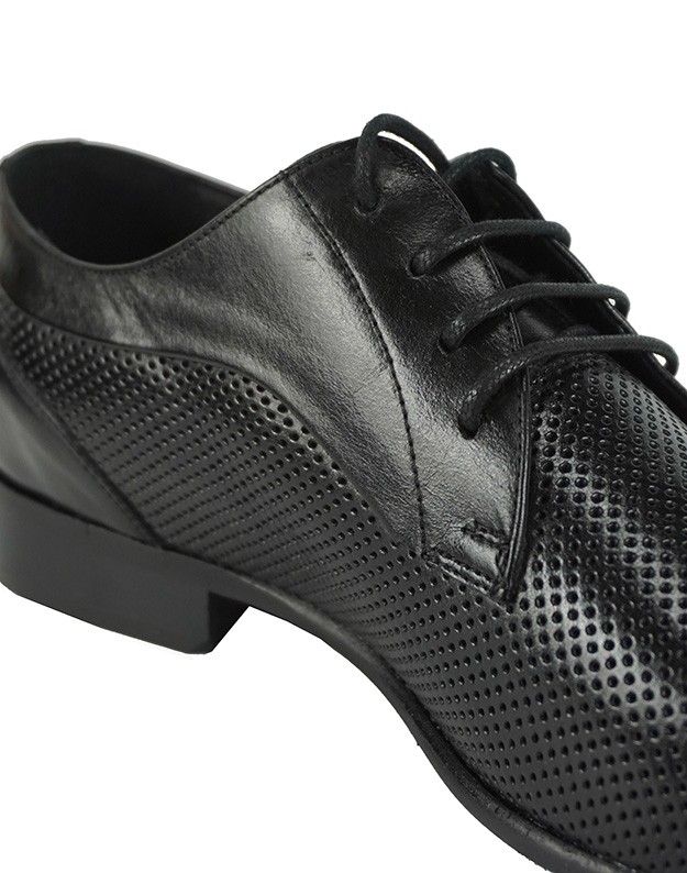 Kricket Men Shoes